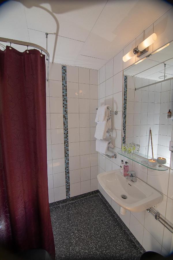 Hotell Station Skinnskatteberg Εξωτερικό φωτογραφία